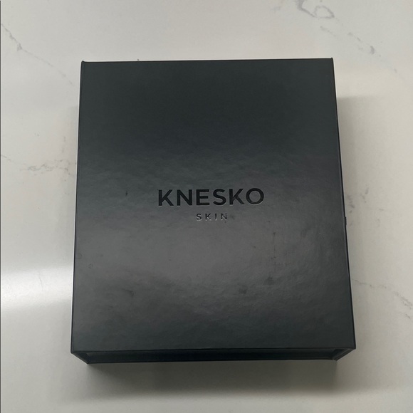 Silver Skincare Mask Set - Picture 7 of 7